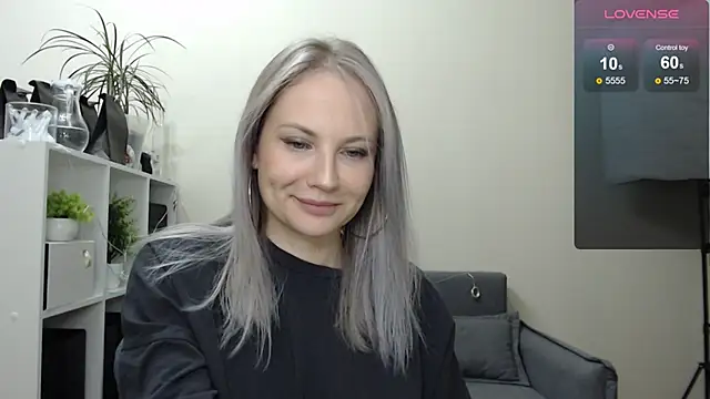 Snapshot of Sunny_bunny6 chatting on December 22, 2024, 7:10 pm Sunny bunny6 online show from December 22, 2024, 7:10 pm