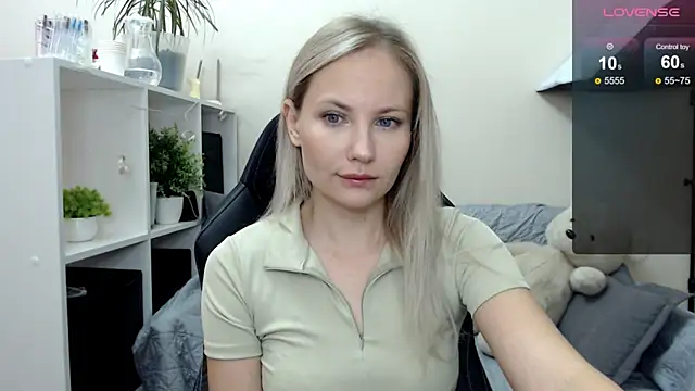 Sunny bunny6 online show from October 3, 2025, 5:59 am