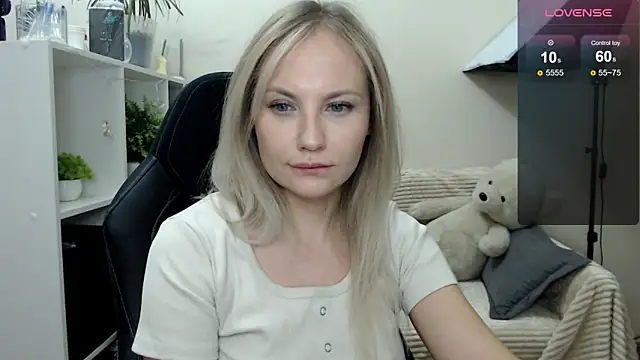 Sunny bunny6 online show from October 24, 2025, 2:19 am