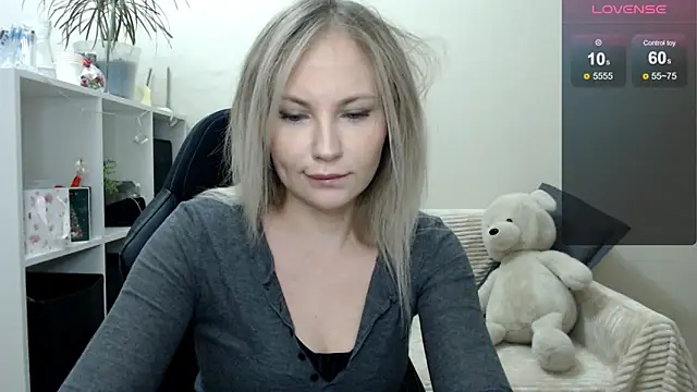 Sunny bunny6 online show from December 4, 2025, 4:33 am