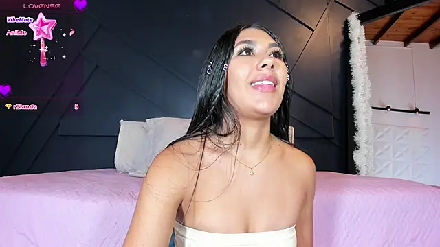 Emilyh  online show from January 17, 2025, 10:55 am