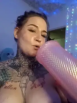 Snapshot of Lisacasandra chatting on March 16, 2025, 4:41 am Lisacasandra online show from March 16, 2025, 4:41 am
