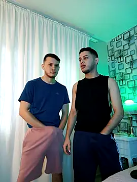 TommyandBillie online show from September 30, 2025, 12:32 pm