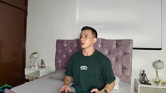 Andrewfalcon online show from January 21, 2025, 12:18 pm