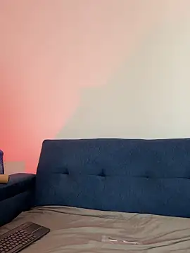 Andrewfalcon online show from October 11, 2025, 8:07 pm