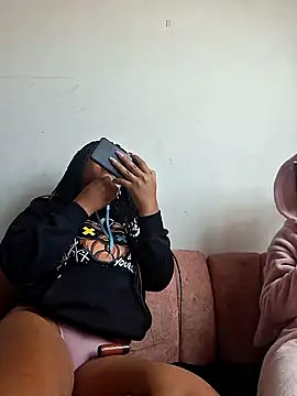 DANIELA MICHEL online show from December 19, 2024, 2:02 pm