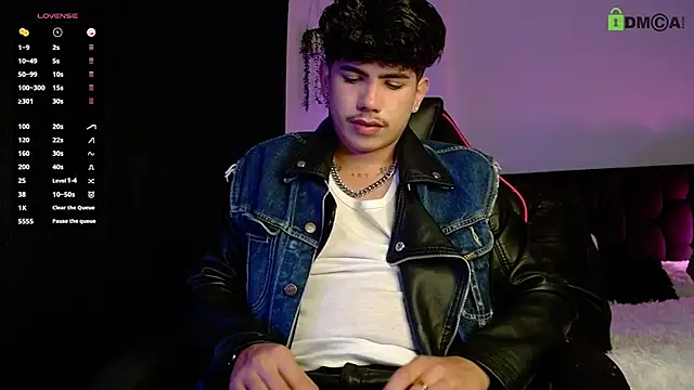 LyleBennett  online show from September 9, 2025, 12:59 pm