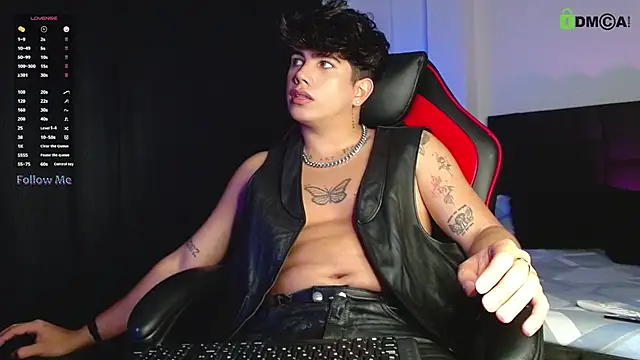 LyleBennett  online show from October 8, 2025, 12:52 am