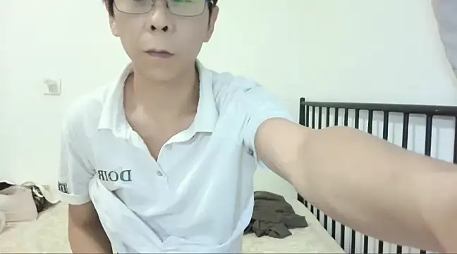 TGH521 online show from December 20, 2024, 9:06 pm