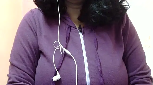Snapshot of Riya_riyaa chatting on January 5, 2025, 1:56 am Riya riyaa online show from January 5, 2025, 1:56 am