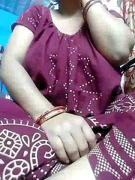 BERRY 00 online show from February 6, 2025, 6:24 pm