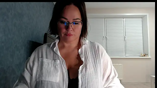 Nora Star online show from March 22, 2026, 5:16 pm