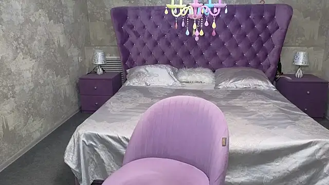 Snapshot of Nika_Kitten chatting on October 15, 2025, 3:45 pm Nika Kitten online show from October 15, 2025, 3:45 pm