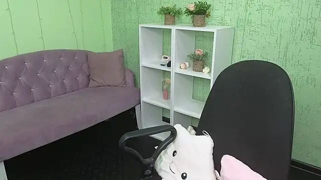 Snapshot of Nika_Kitten chatting on October 31, 2025, 11:22 am Nika Kitten online show from October 31, 2025, 11:22 am