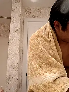 Brickstash online show from October 31, 2025, 12:06 pm