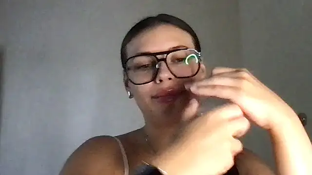 MoonriseGoddess online show from July 6, 2026, 10:12 am