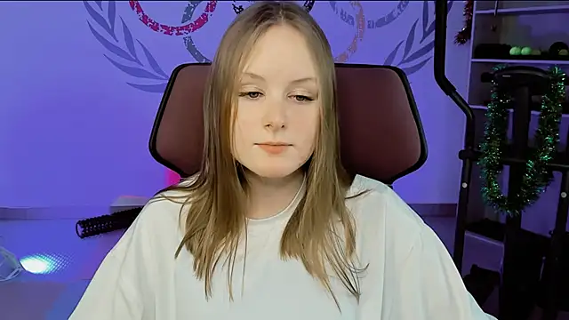 VivienLeeigh online show from December 31, 2024, 11:20 am