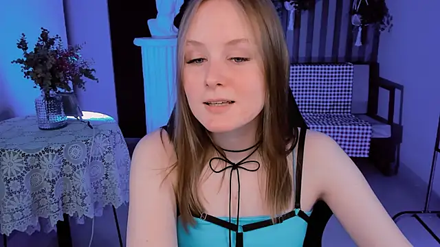 VivienLeeigh online show from January 30, 2025, 1:31 pm