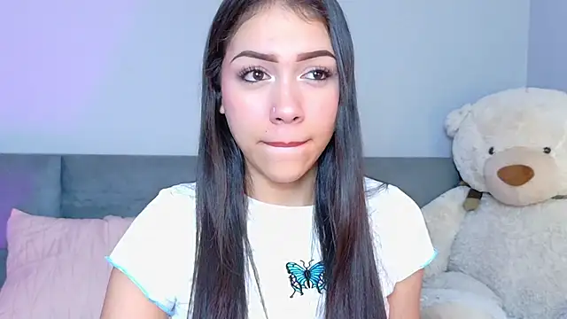 Snapshot of MiaOconner chatting on October 2, 2025, 8:27 pm MiaOconner online show from October 2, 2025, 8:27 pm