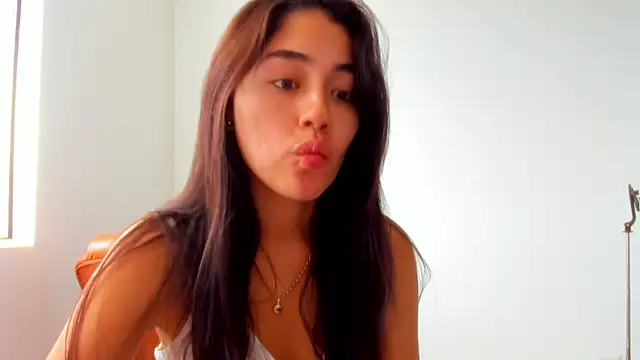 AriaMontgomery online show from July 4, 2026, 7:53 pm