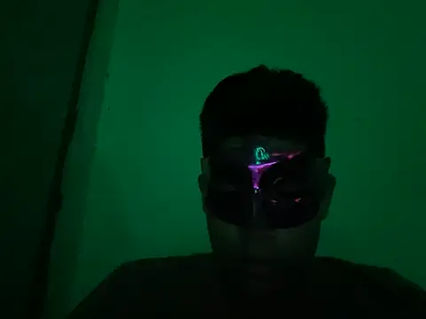 Snapshot of Freebird783 chatting on September 17, 2025, 12:29 pm Freebird783 online show from September 17, 2025, 12:29 pm