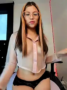 Snapshot of little_mavi chatting on December 26, 2024, 9:58 pm little mavi online show from December 26, 2024, 9:58 pm