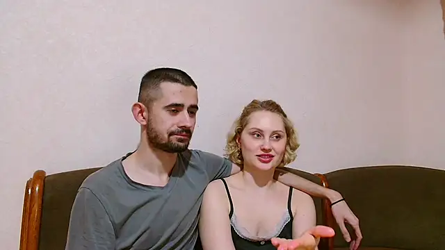 Snapshot of Sweet__Daddy chatting on February 19, 2025, 4:33 pm Sweet Daddy online show from February 19, 2025, 4:33 pm