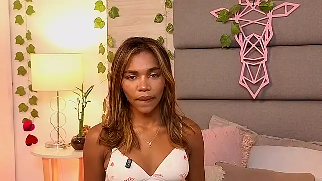 Lily Miiller online show from October 5, 2025, 7:45 pm