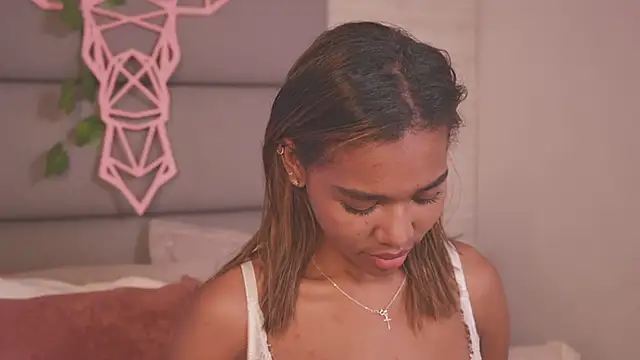 Snapshot of Lily_Miiller chatting on November 27, 2025, 9:39 pm Lily Miiller online show from November 27, 2025, 9:39 pm