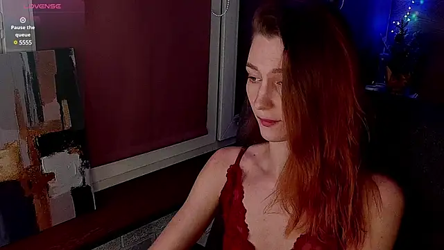Snapshot of Fox_sky_Fox chatting on January 7, 2025, 7:38 pm Fox sky Fox online show from January 7, 2025, 7:38 pm