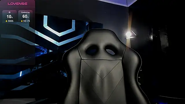 JeanColleman online show from November 20, 2025, 11:15 pm