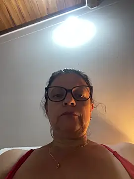 Sharongirl07 online show from May 28, 2026, 12:30 am