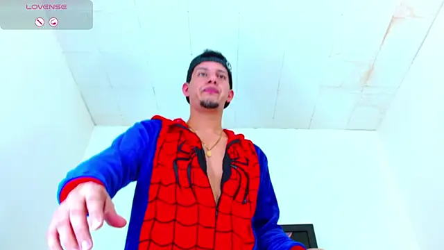 kevin  fox  online show from October 4, 2025, 7:23 pm