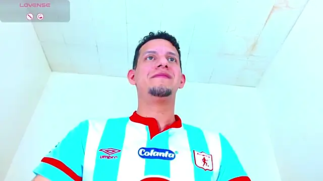 kevin  fox  online show from October 16, 2025, 7:15 pm