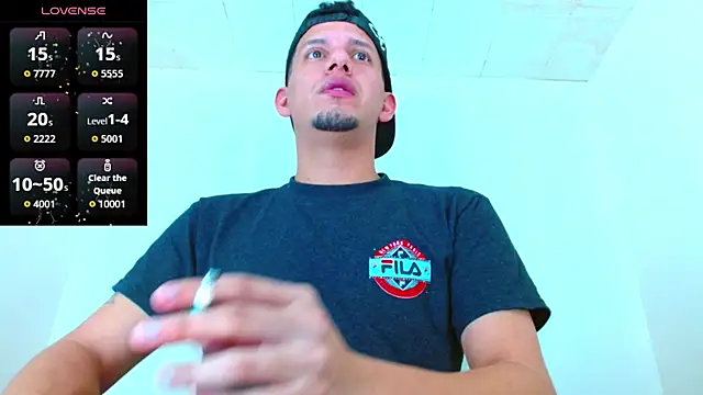 kevin  fox  online show from October 23, 2025, 7:12 pm