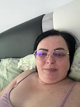 Amandamuller1982 online show from December 29, 2024, 7:28 am