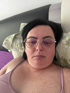 Amandamuller1982 online show from December 30, 2024, 9:59 am