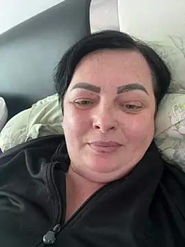 Amandamuller1982 online show from January 4, 2025, 8:28 am