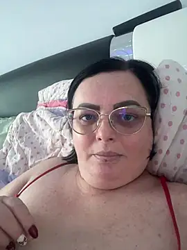 Amandamuller1982 online show from January 5, 2025, 2:08 pm