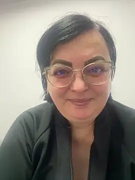 Amandamuller1982 online show from January 6, 2025, 1:53 am