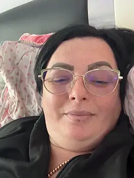 Amandamuller1982 online show from January 7, 2025, 11:58 am