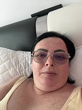 Amandamuller1982 online show from January 10, 2025, 12:26 pm