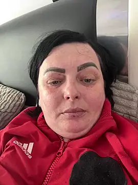 Amandamuller1982 online show from March 12, 2025, 9:23 am