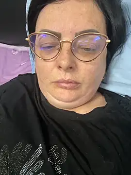 Amandamuller1982 online show from September 22, 2025, 9:06 pm