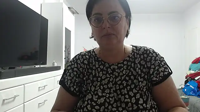 Amandamuller1982 online show from September 27, 2025, 9:09 pm