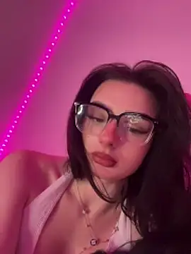 Snapshot of AdelinaAlia chatting on May 16, 2026, 7:34 pm AdelinaAlia online show from May 16, 2026, 7:34 pm