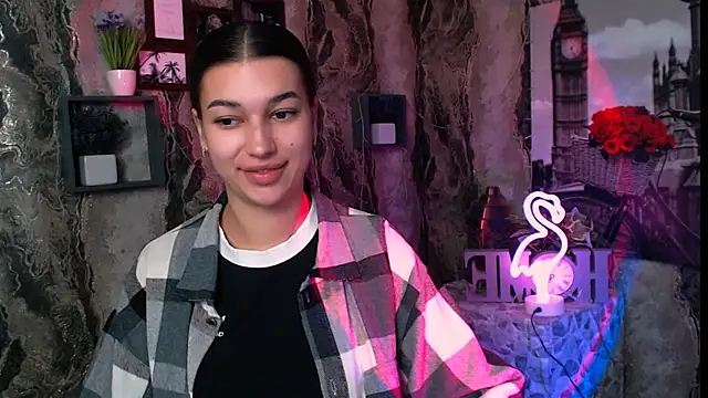 Snapshot of KarolinaRosse_ chatting on October 21, 2025, 5:19 am KarolinaRosse online show from October 21, 2025, 5:19 am