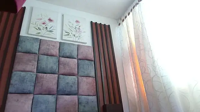 Snapshot of Saraa-restrepo chatting on January 21, 2025, 1:43 pm Saraa-restrepo online show from January 21, 2025, 1:43 pm