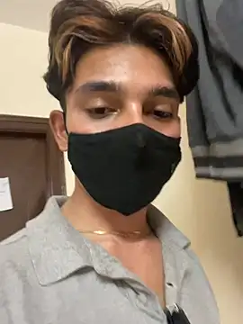 Lush 25 online show from June 3, 2026, 2:33 pm