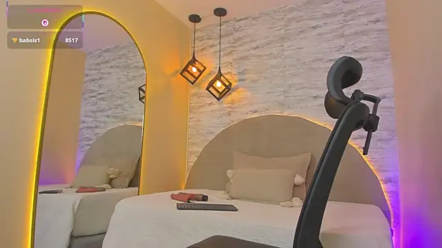 Snapshot of Aron_Bolt chatting on February 10, 2026, 4:00 pm Aron Bolt online show from February 10, 2026, 4:00 pm